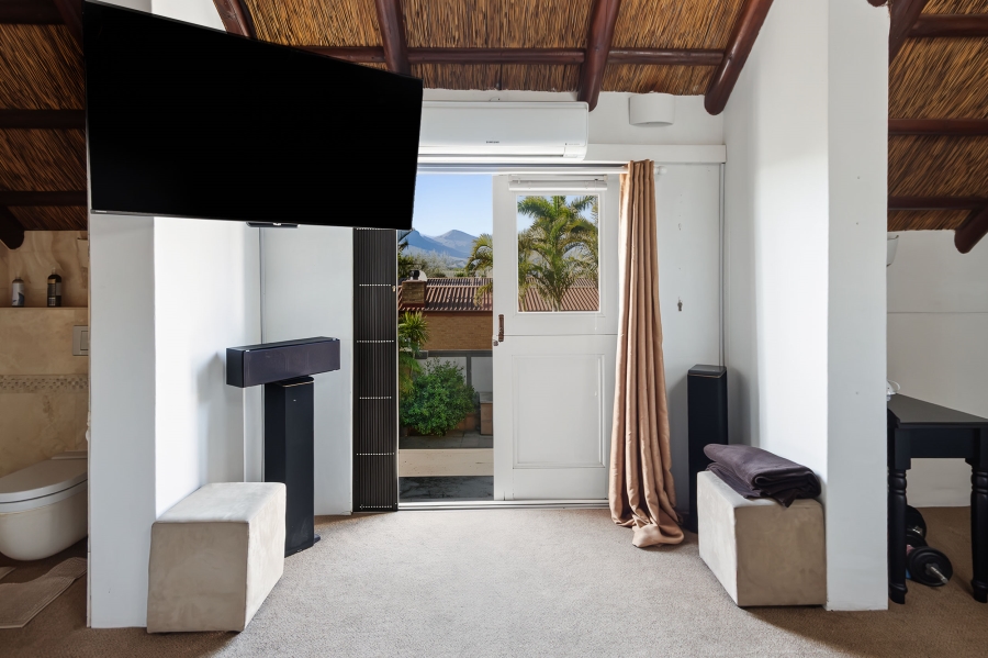 4 Bedroom Property for Sale in Goedehoop Western Cape